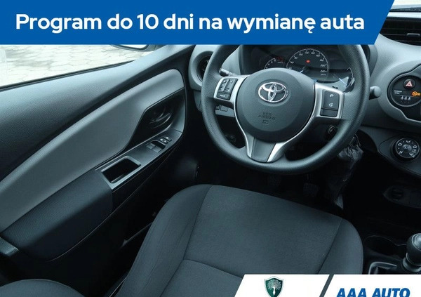 Toyota Yaris cena 53000 przebieg: 38043, rok produkcji 2020 z Gołdap małe 92